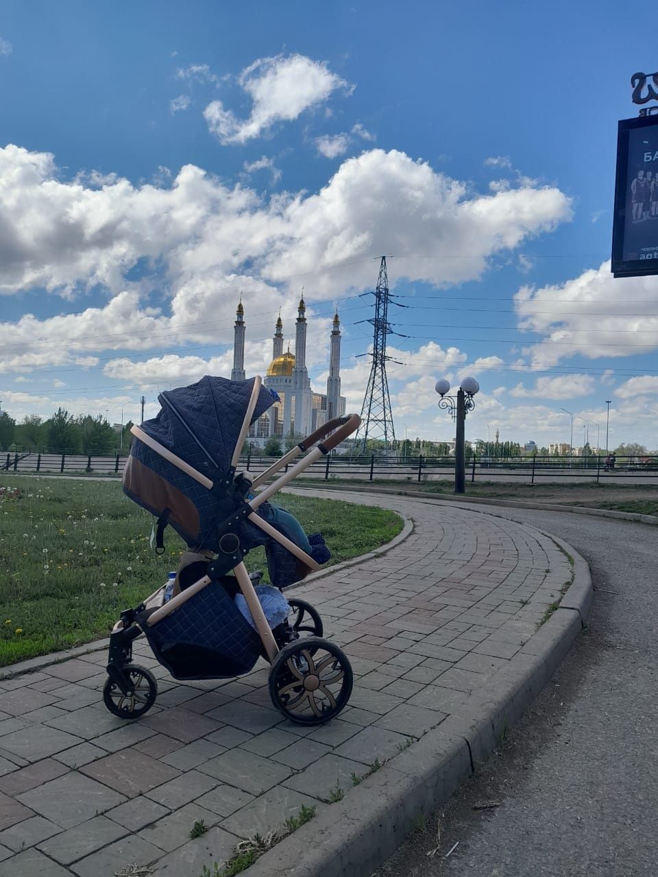 Продам коляску в отличном состоянии