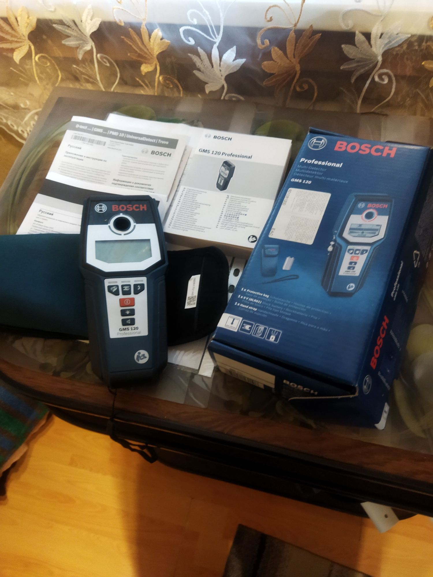 Продам детектор скрытой проводки Bosch