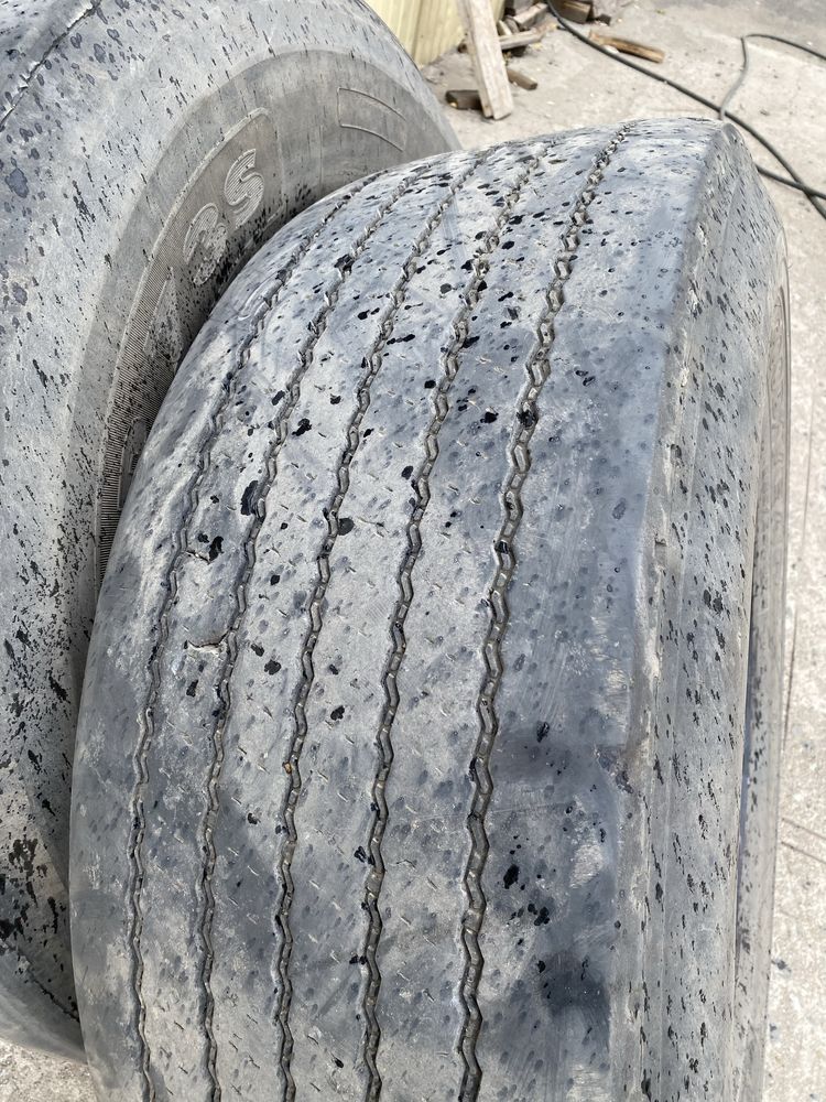 Продам балонны прицепные 385/65/r22.5