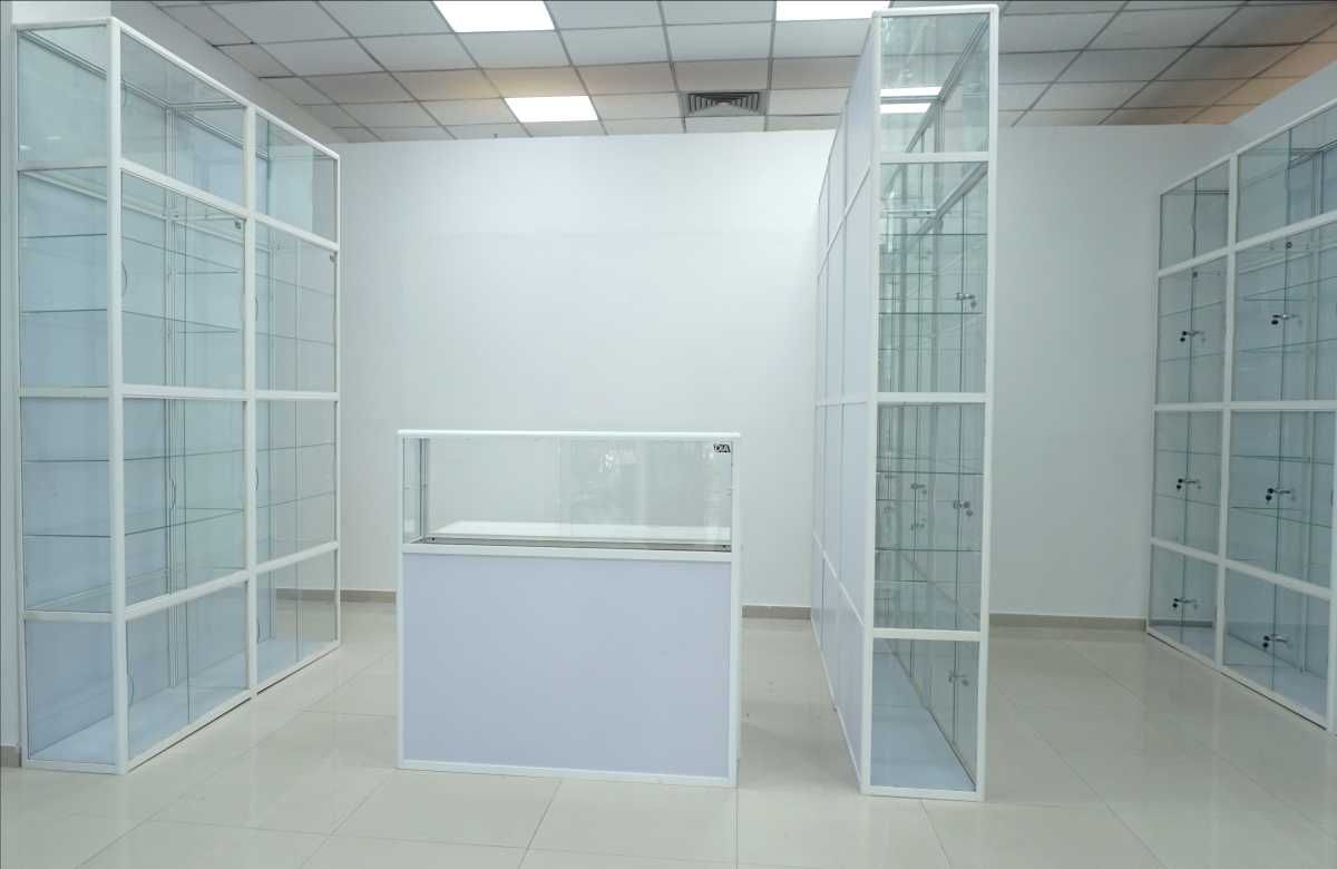 Прилавок торговый из профиля и стекла, Акция, витрина aspr