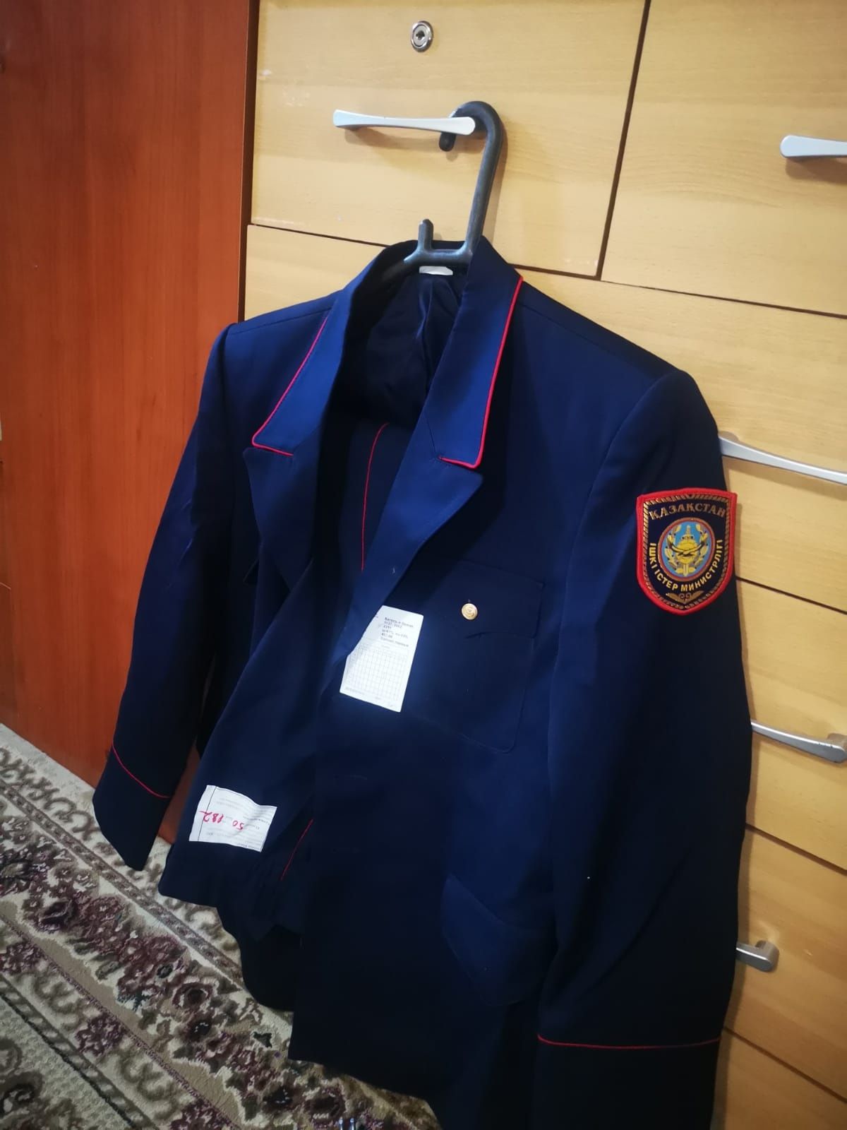 Продам полицейскую форму