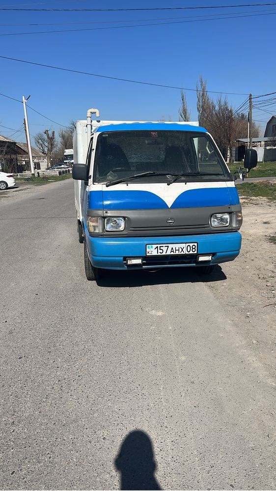 Бумик продам нисанн ванетта