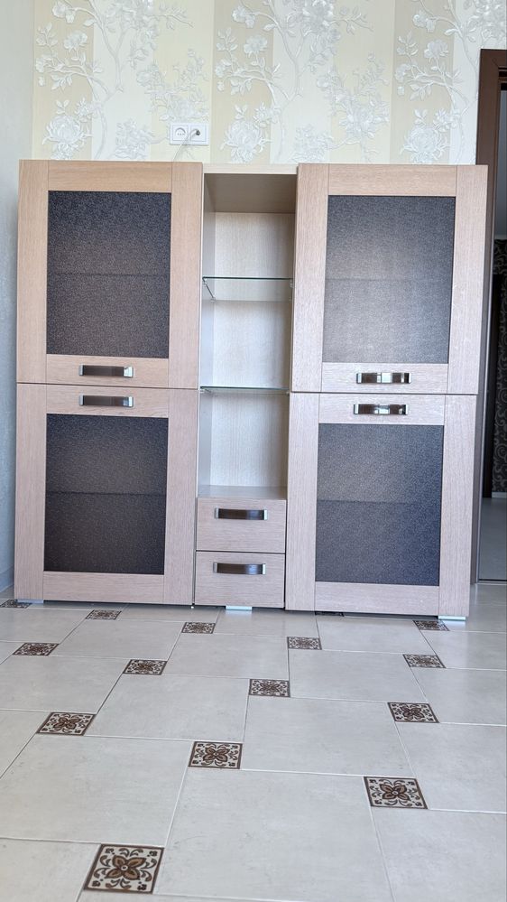 Продам кухню со встроенной техникой