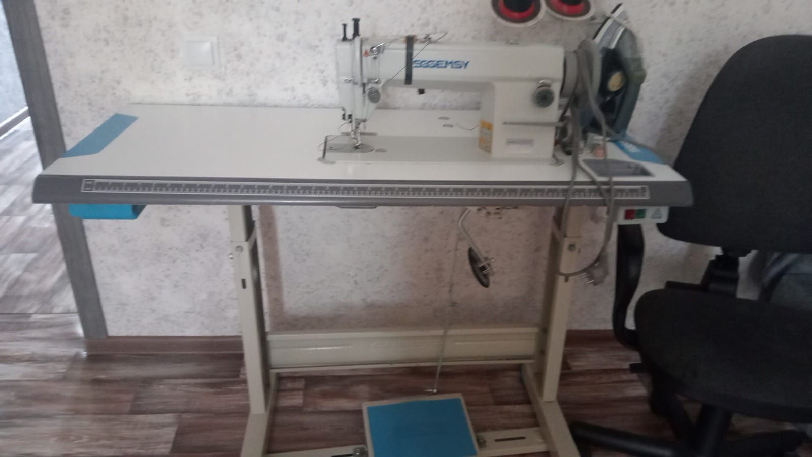 Продам Швейную машину