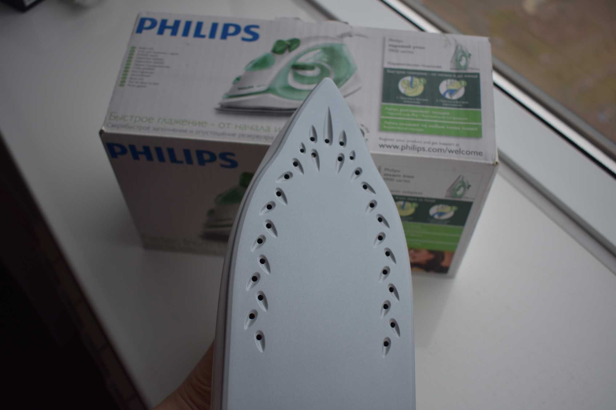 Новый утюг для глажения с паром марки "PHILIPS"
