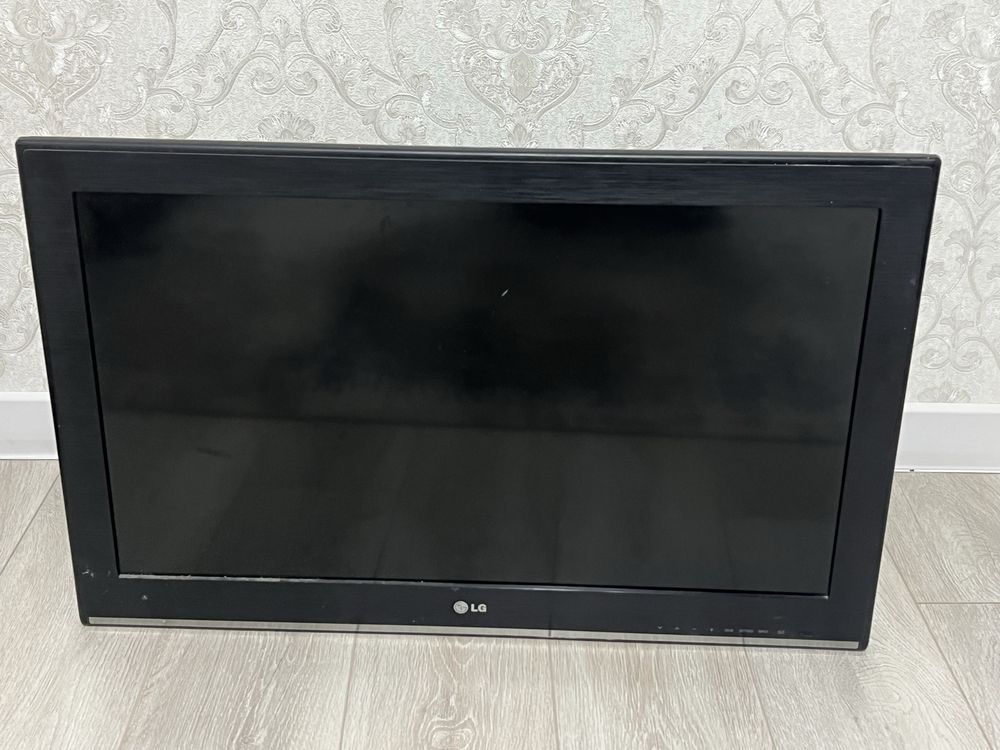 Продам телевизор LG