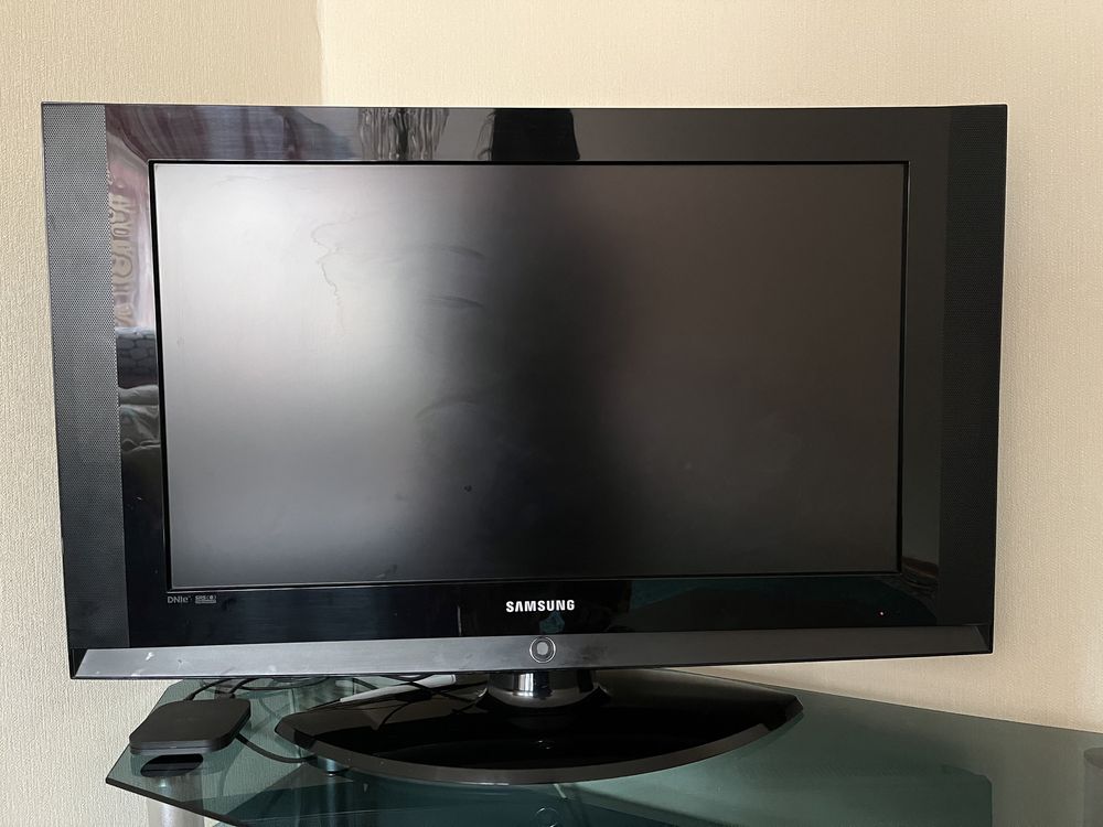 Продам рабочий плазменный телевизор SAMSUNG