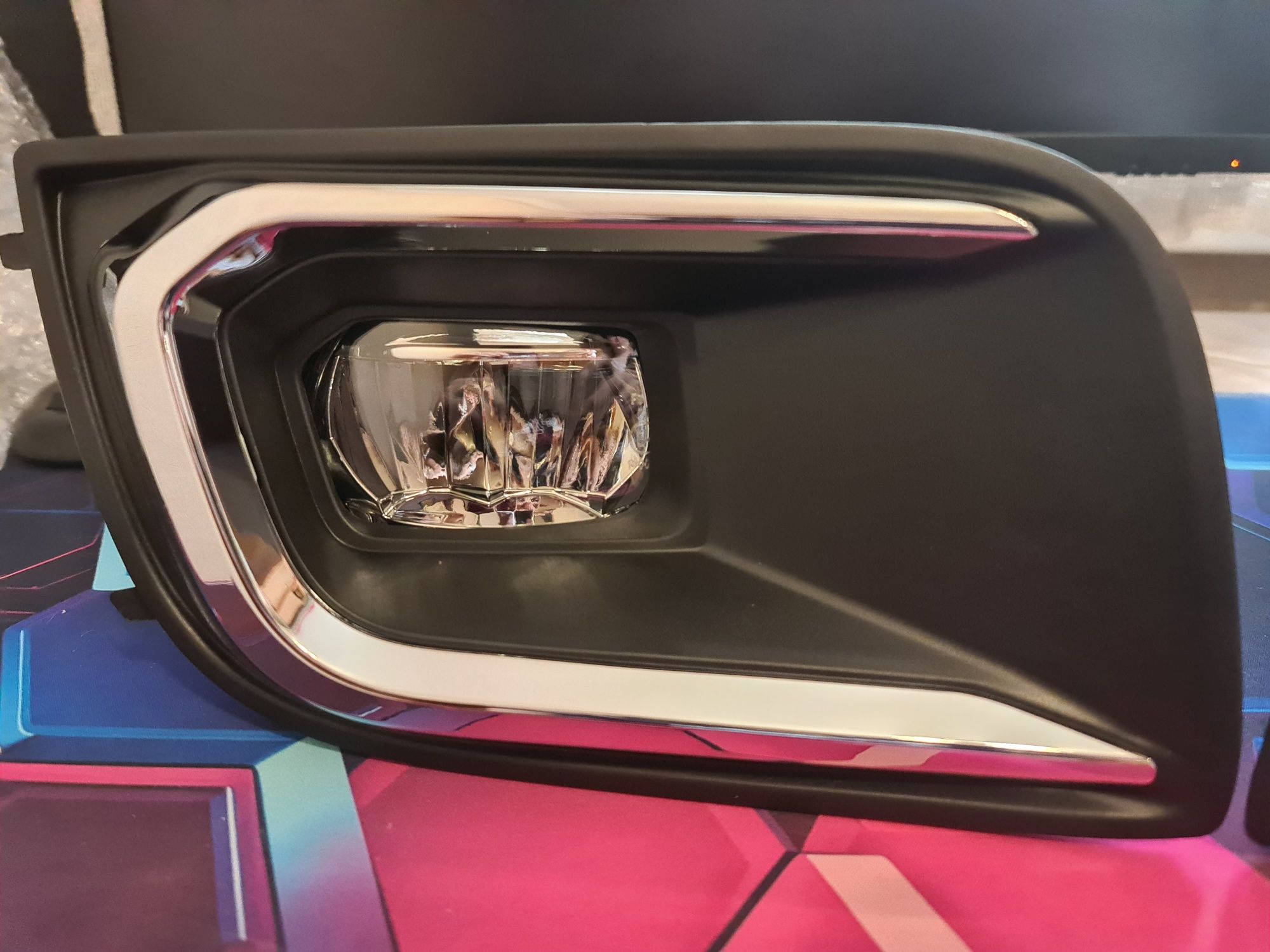 Противотуманные фары Toyota Sequoia