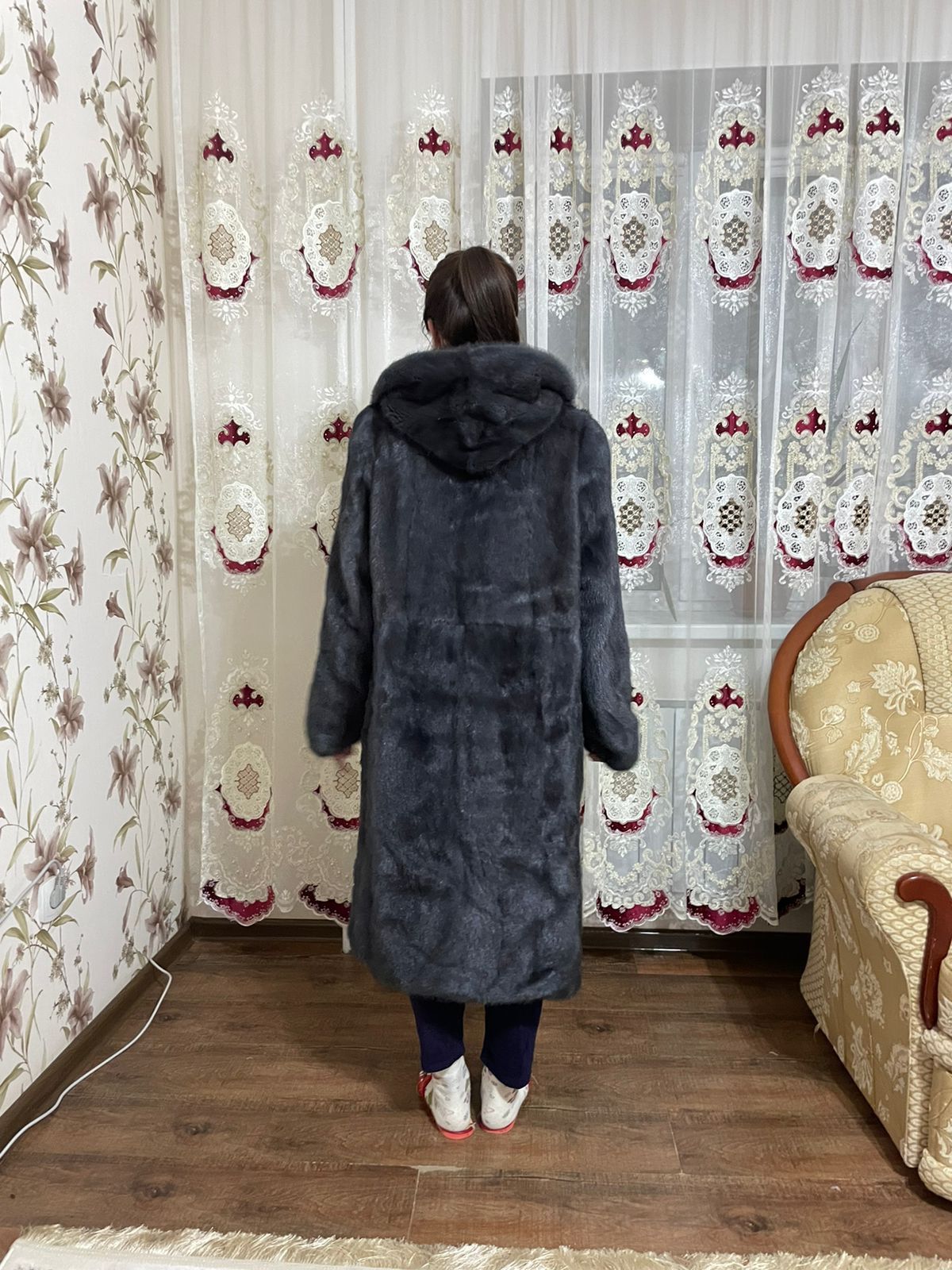 Продам норковую шубу