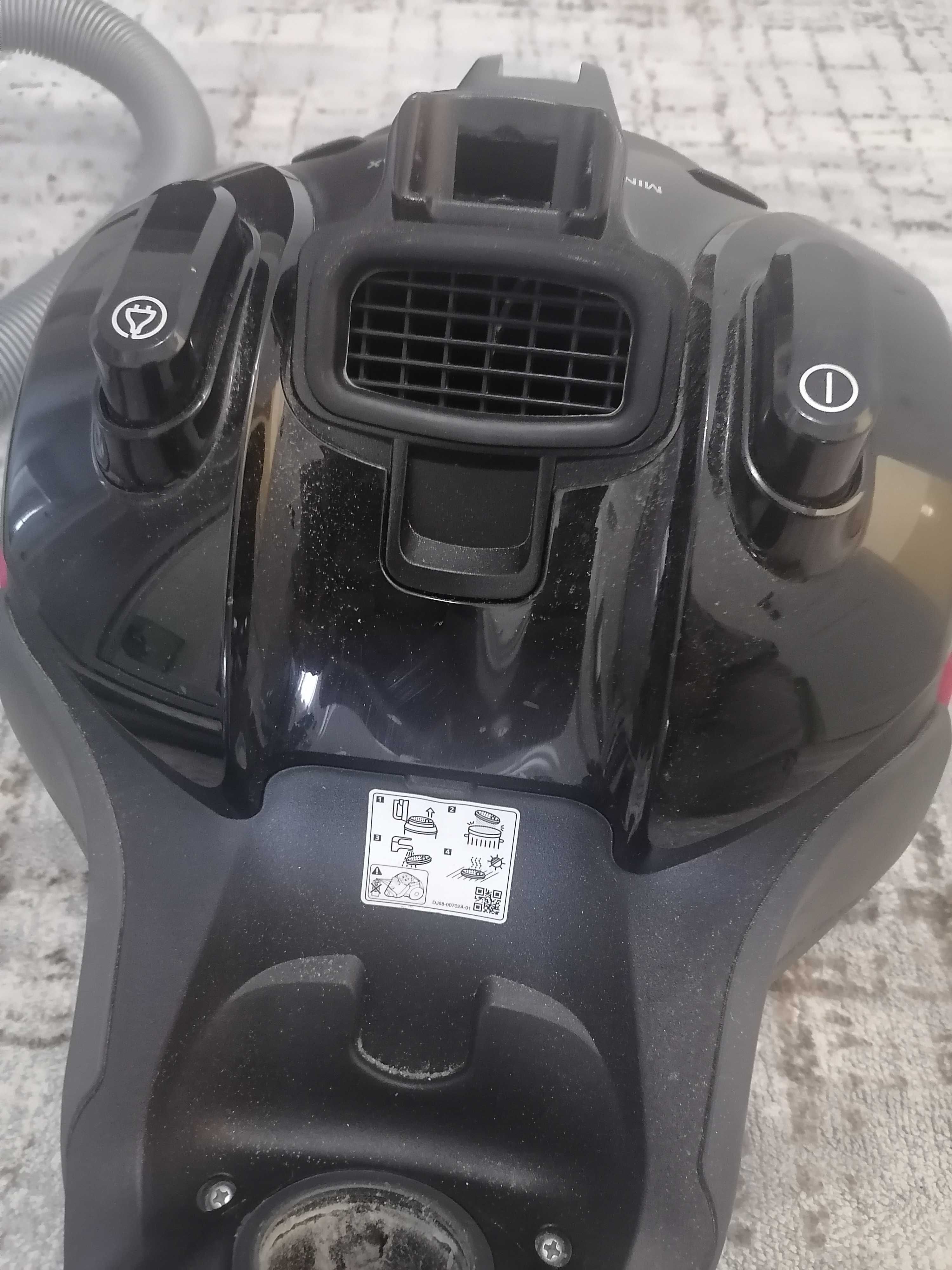 Продам пылесос Циклонный пылесос Samsung V-C15K4116VR