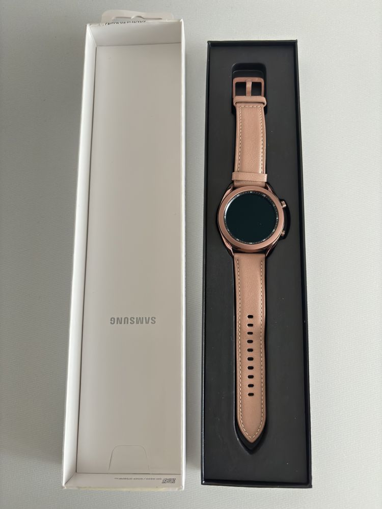 Продам смарт часы Samsung Galaxy Watch3