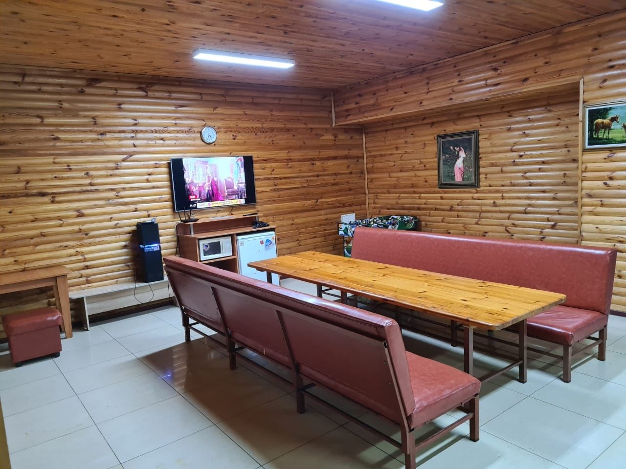 Сауна с тёплым бассейном LUX. 7000/час. "Алатау"
