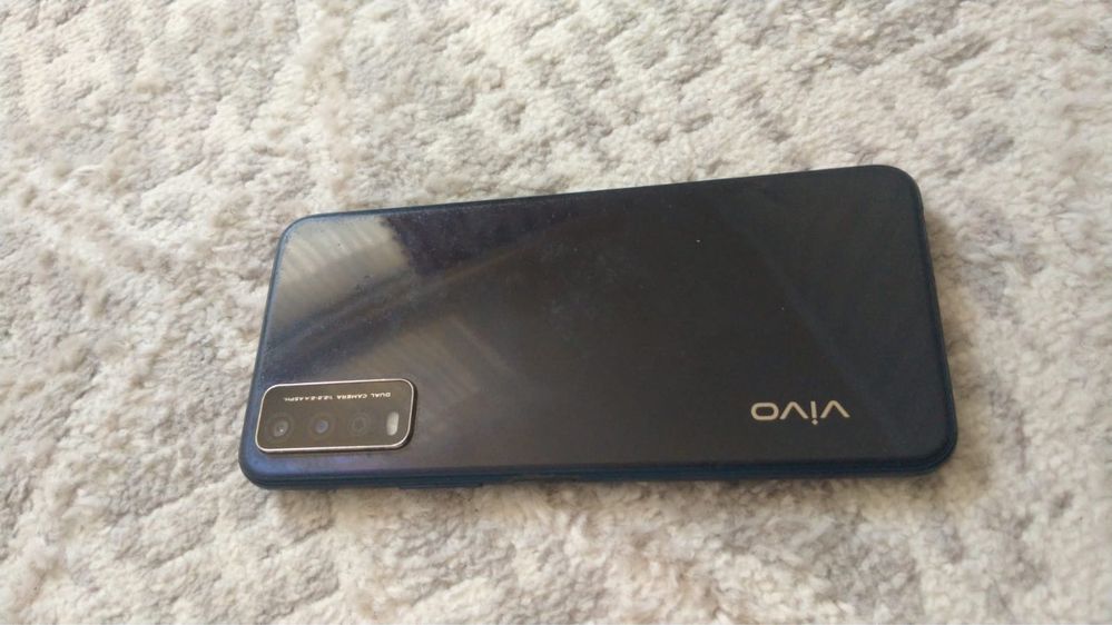 Продам сотку Vivo v2026