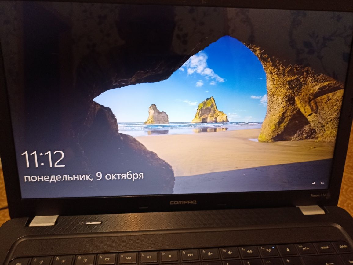 Ноутбук  samsung 15.6"