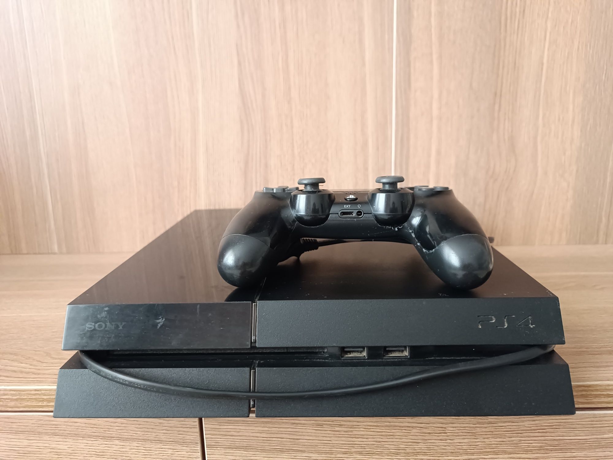 Срочно продам PS4