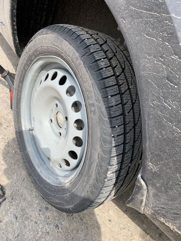 Зимный шина R15/155/55