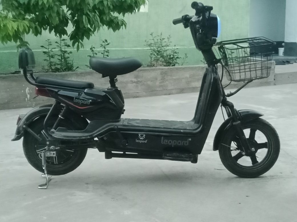 Продам электровелосипед состояние норм новый акум