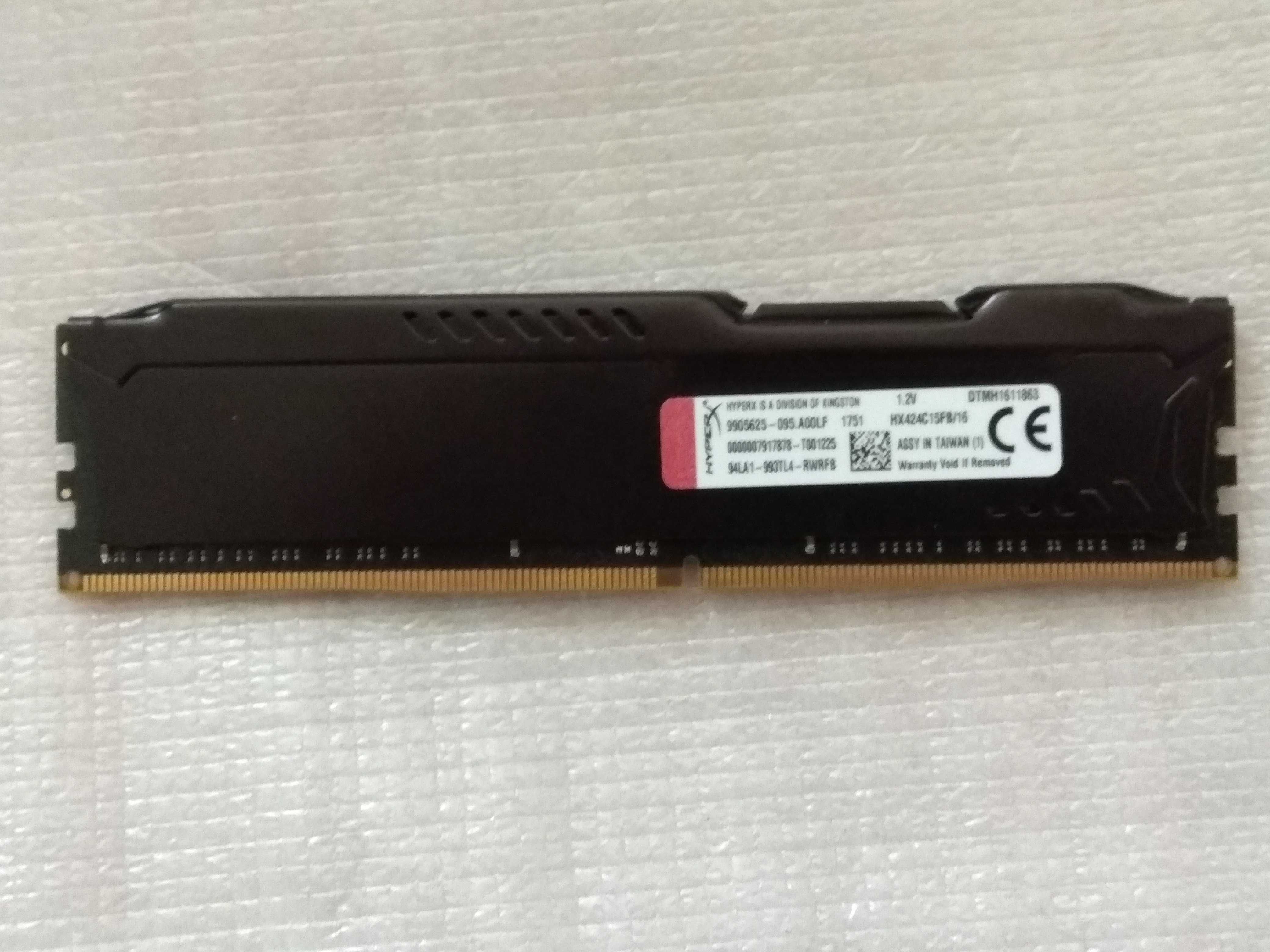 Продам ОЗУ HyperX Fury, 16Гб, DDR4, 2400 МГц, 19200 Мб/с.