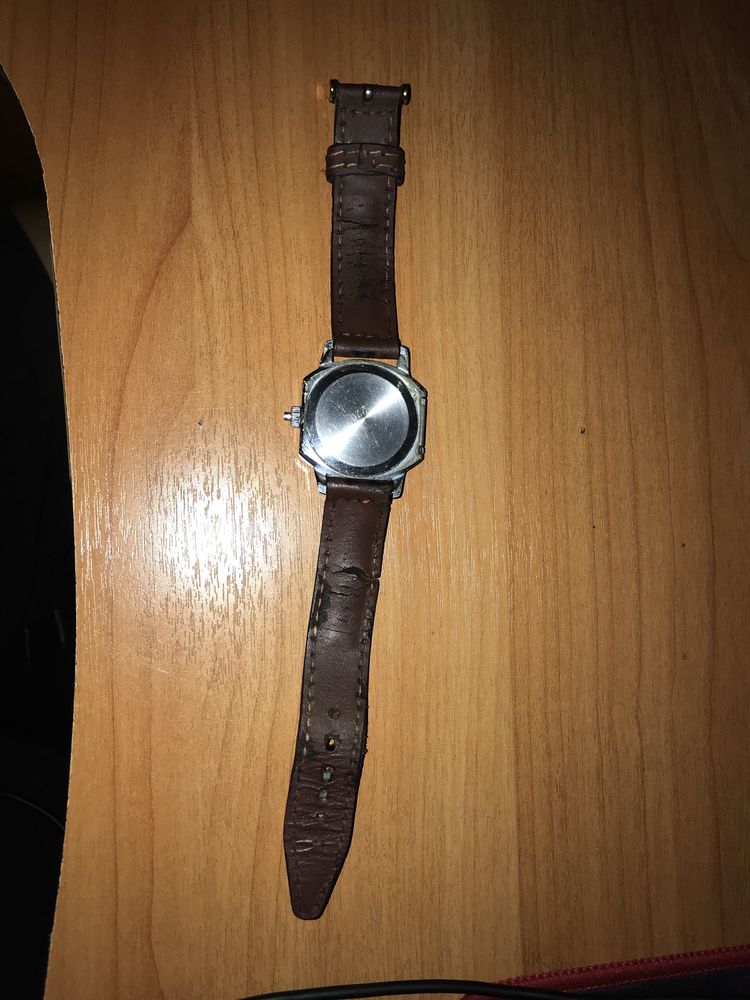 Продам часы SEKONDA