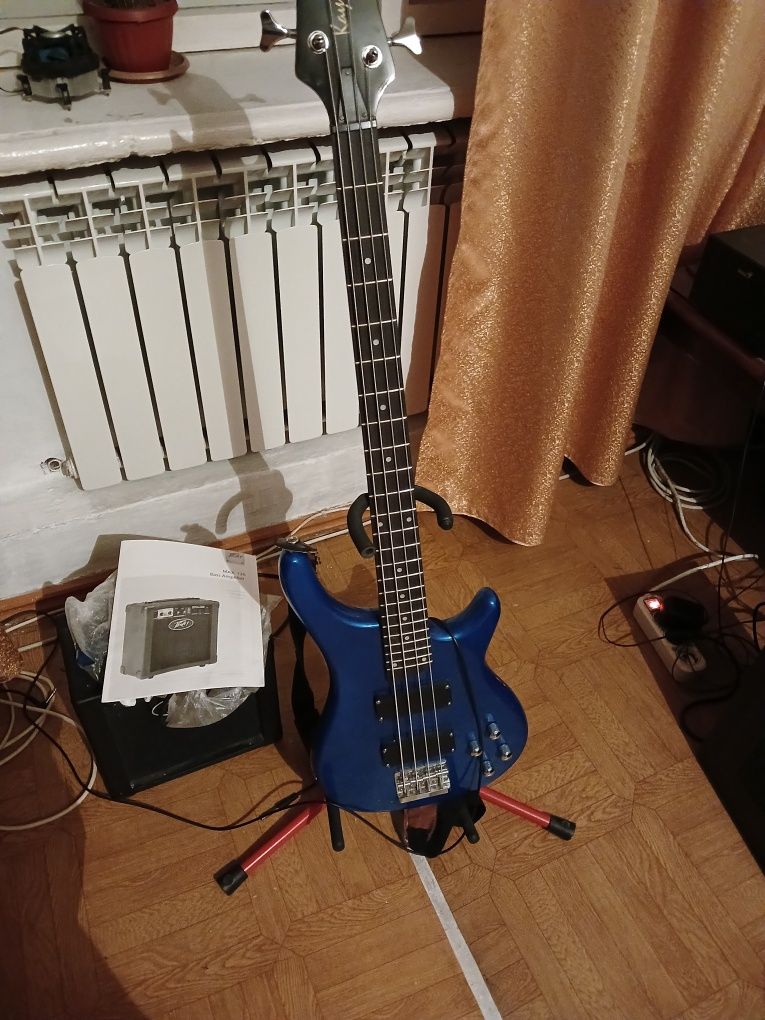 Комбоусилитель Peavey MAX 126