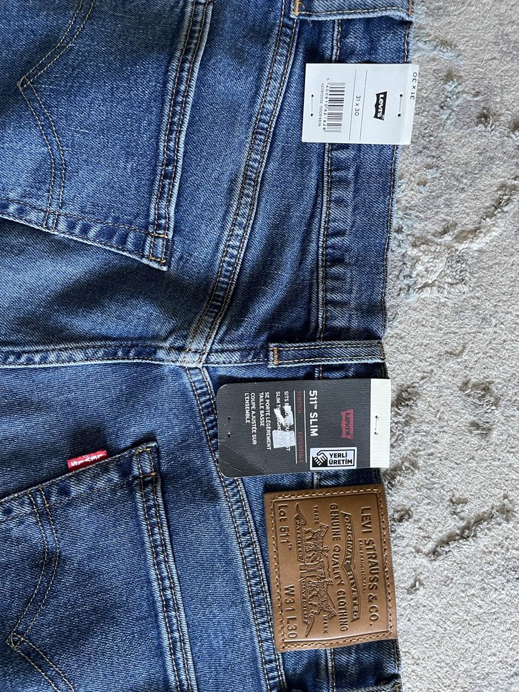 Продам джинсы levi’s абсолютно новые