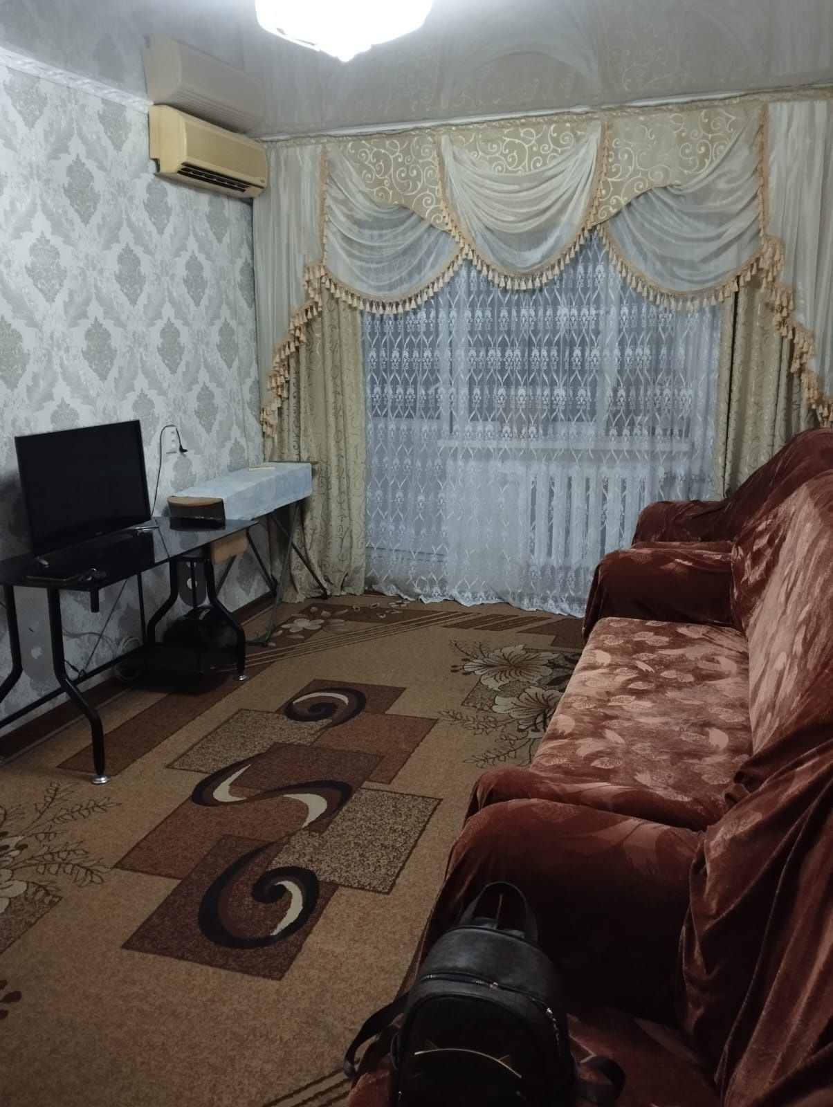 Сдаётся посуточно 2-х комнатная квартира.