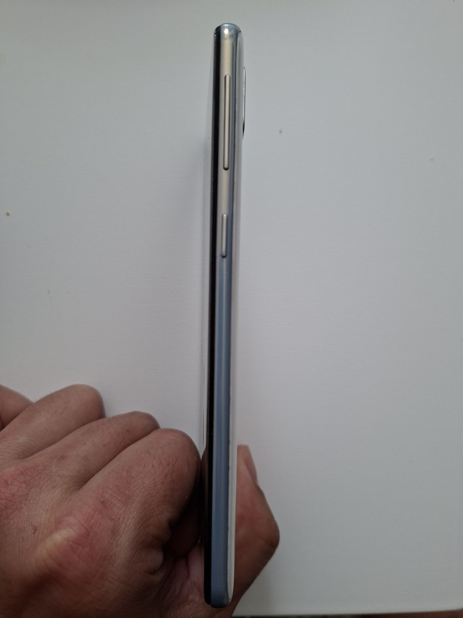 Samsung, A40 !!!