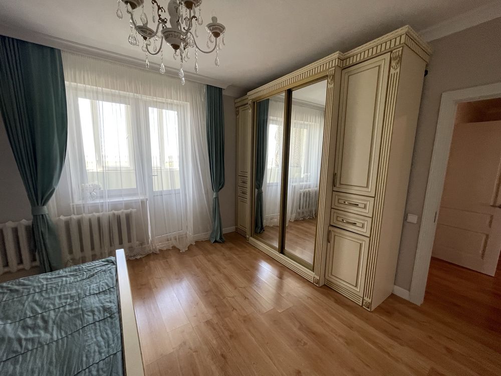 Срочно! 3-комнатная квартира, евроремонт, 93 м²