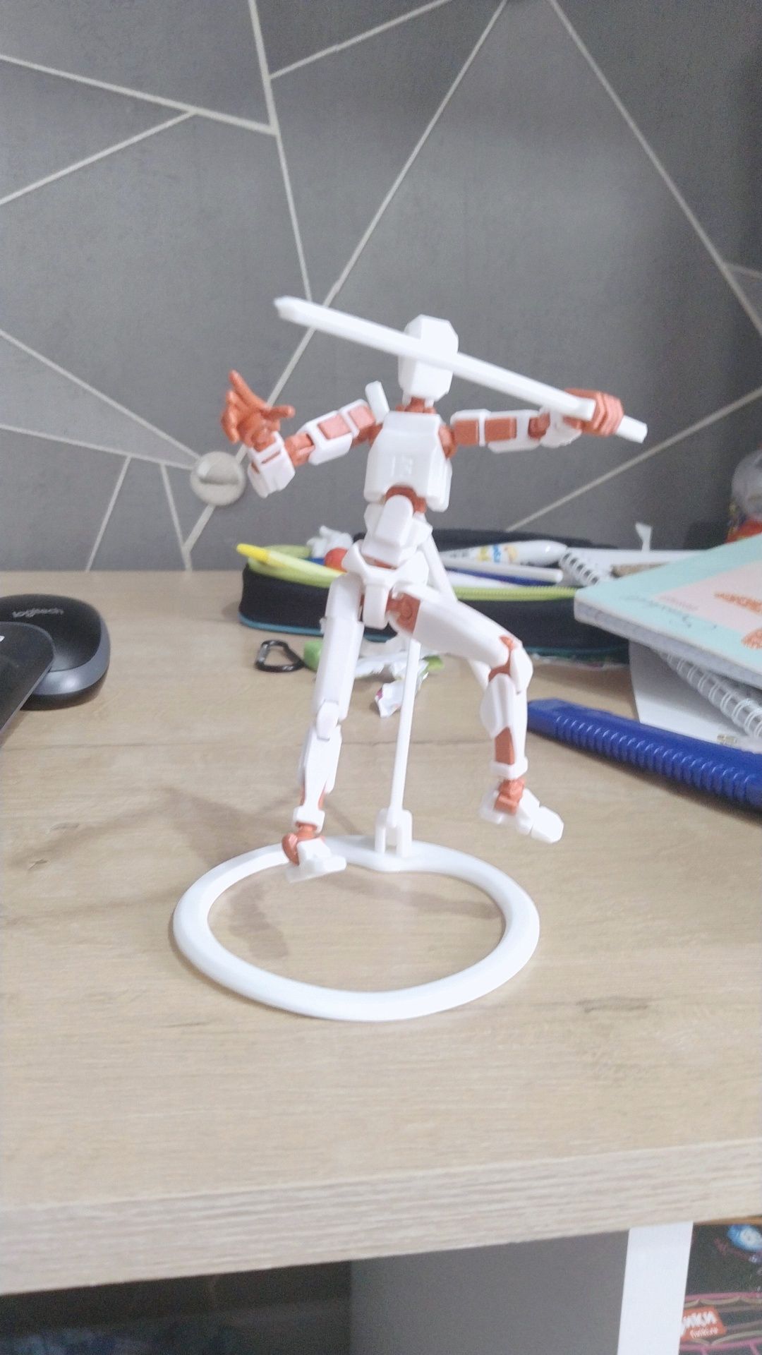 Продам игрушку dummy 13