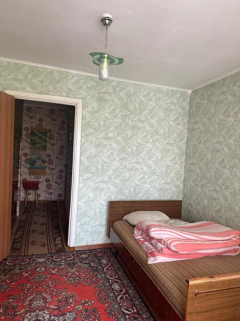 Продам 2х комнатную квартиру, улучшенной планировки на Ауэзова 25
