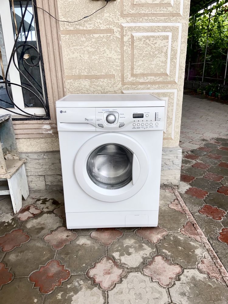 Продам стиральную машинку