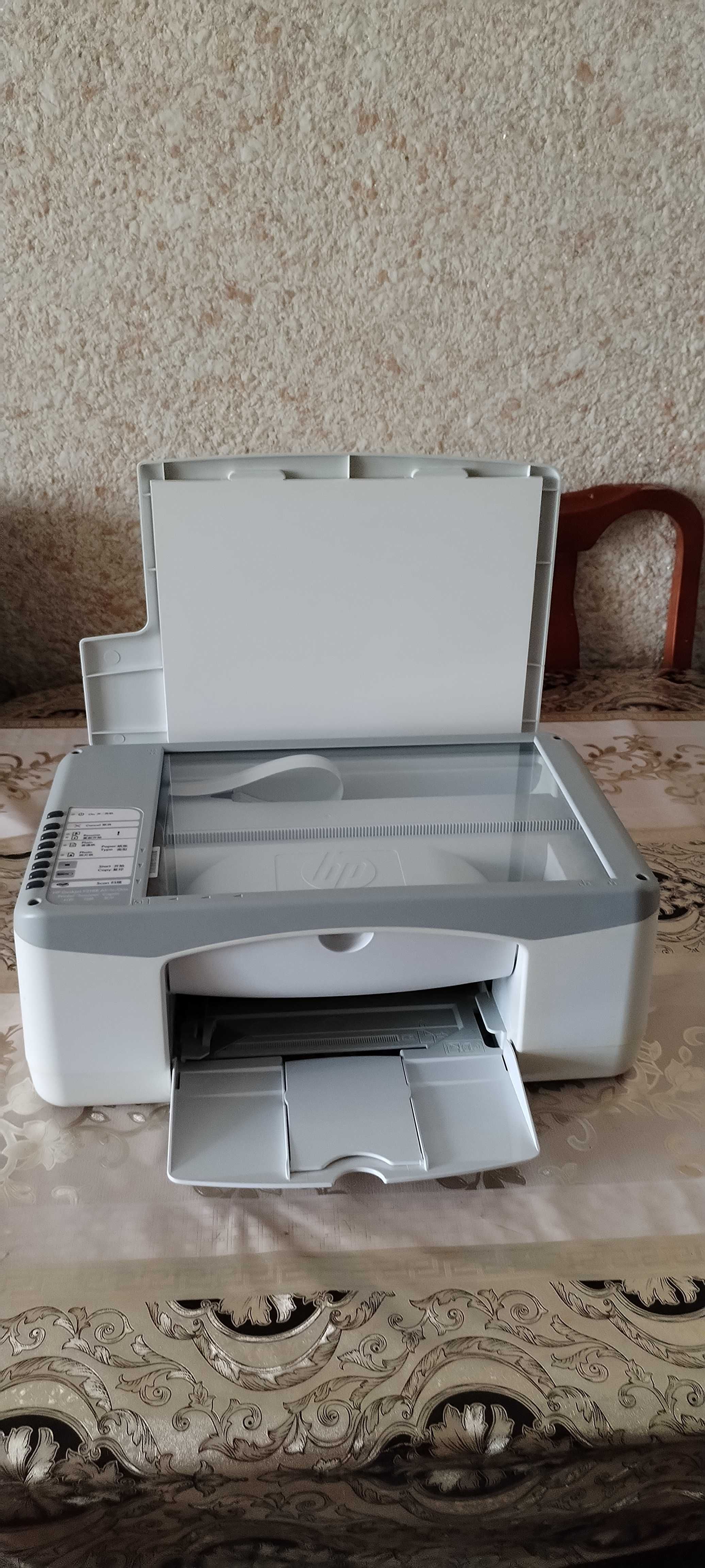 Принтер hp/ б/у  CВ594А