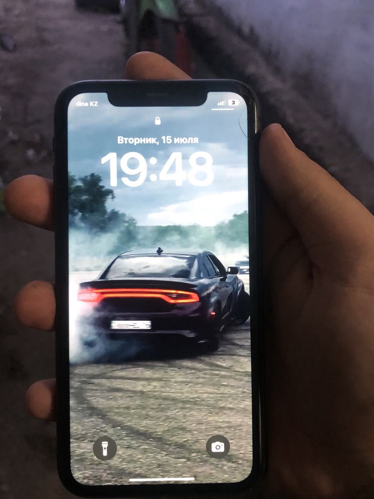 Продам 11 айфон 128гб