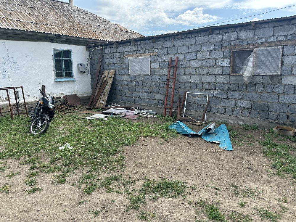 Продам дом с базами для откорма! ВКО, уланский р-н,Срочно!!!