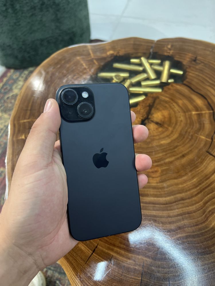 Iphone 15 полная комплектация + зарядка