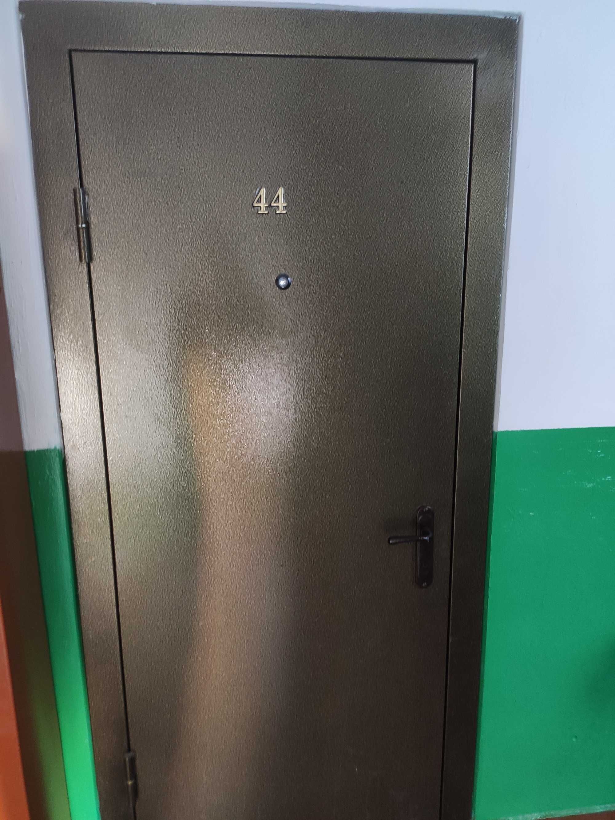 Г. Аксай 5 мкр. 18 дом - продажа 1 ком. кв
