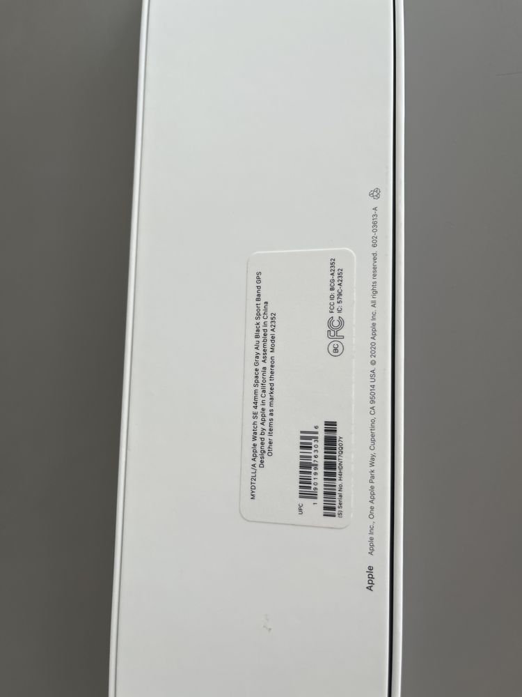 Apple watch SE 44mm, цвет space gray