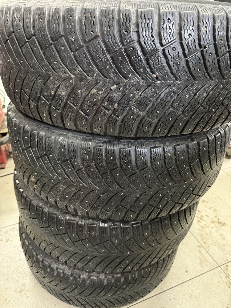 Michelin x ice north 4 suv 265/65 r17