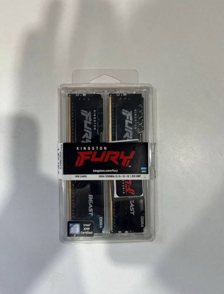 Оперативная память Kingston Fury Beast 16 GB DDR4