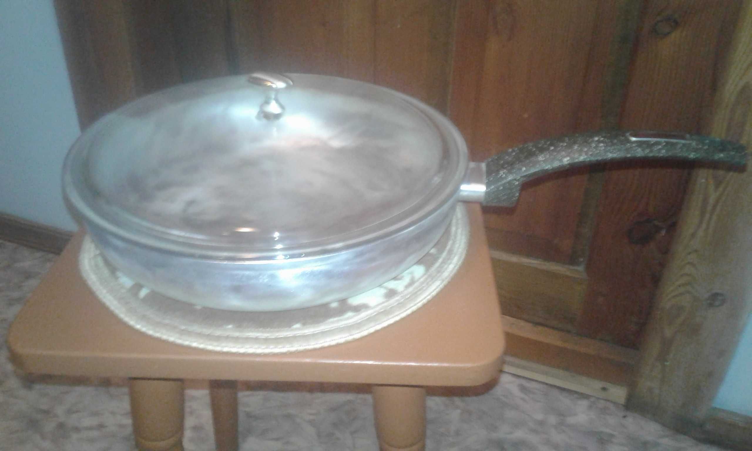 сковороды  с крышкой 6 штук, казаны
