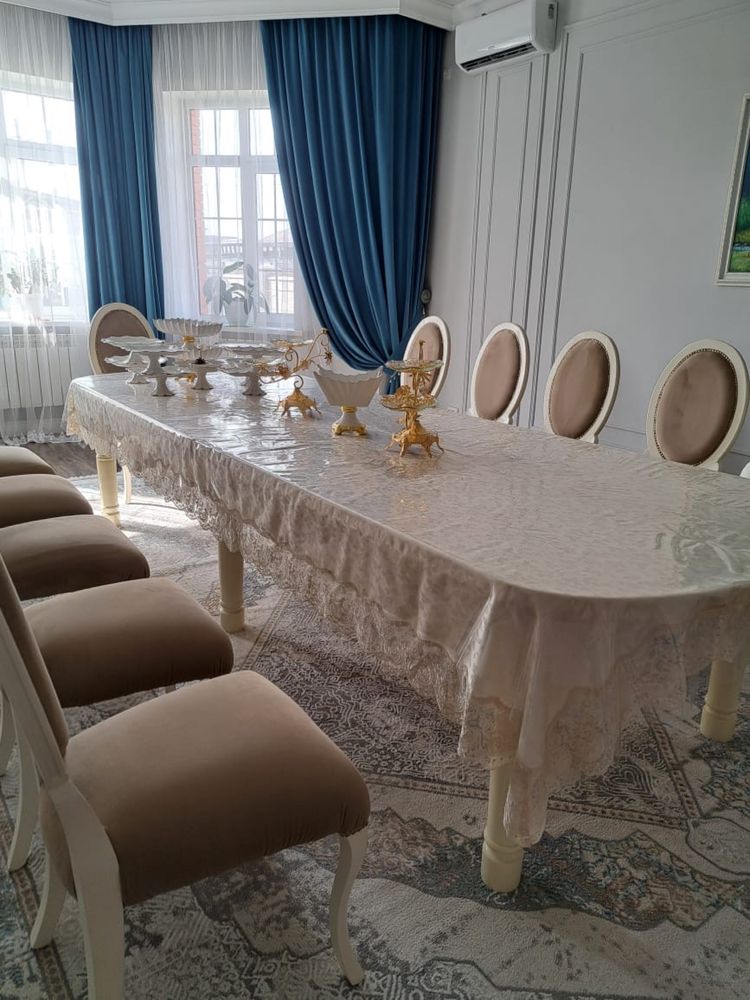 Стол стулья состояние хорошее