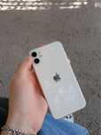 iPhone 11 128GB белого цвета с коробкой
Состояние отличное