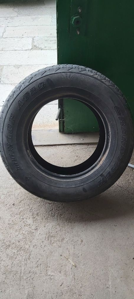 Продам покрышку б/у