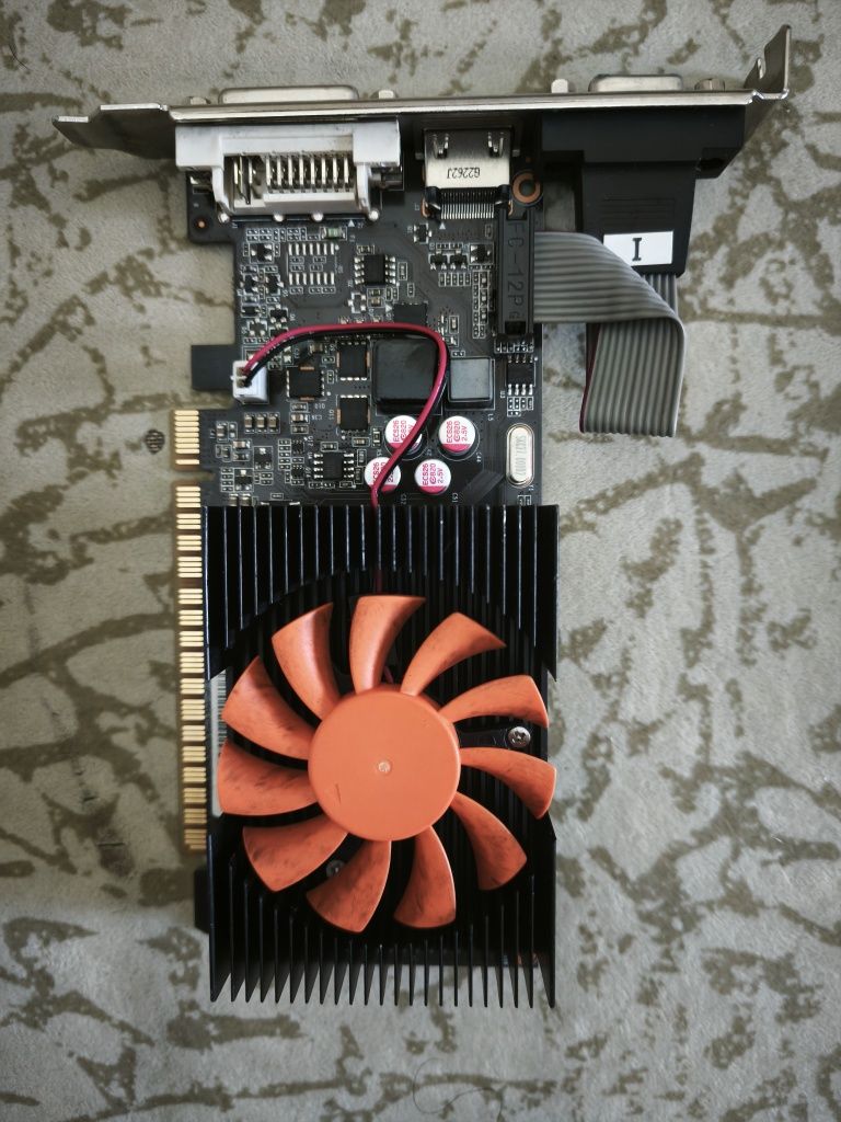 Процессор Core i3, видеокарта, память , кулер