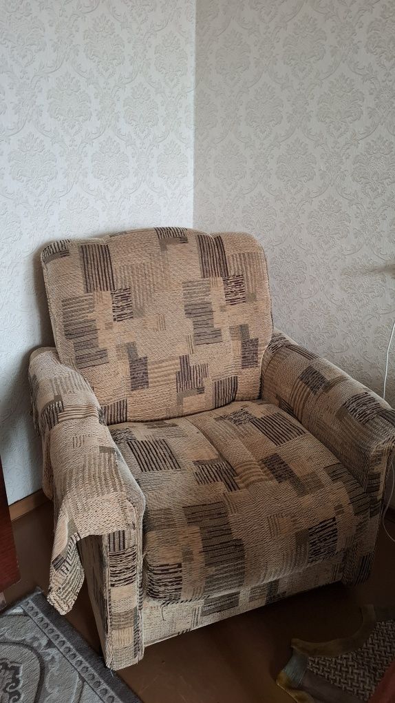 Мягкий уголок продам