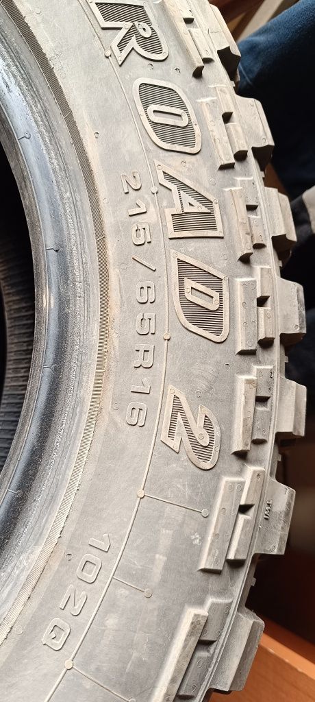 Продам r16 шины отлично