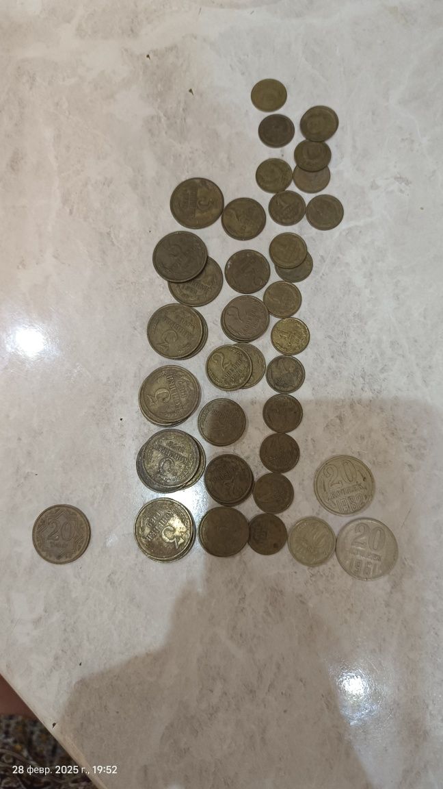Продам юбилейные монеты
