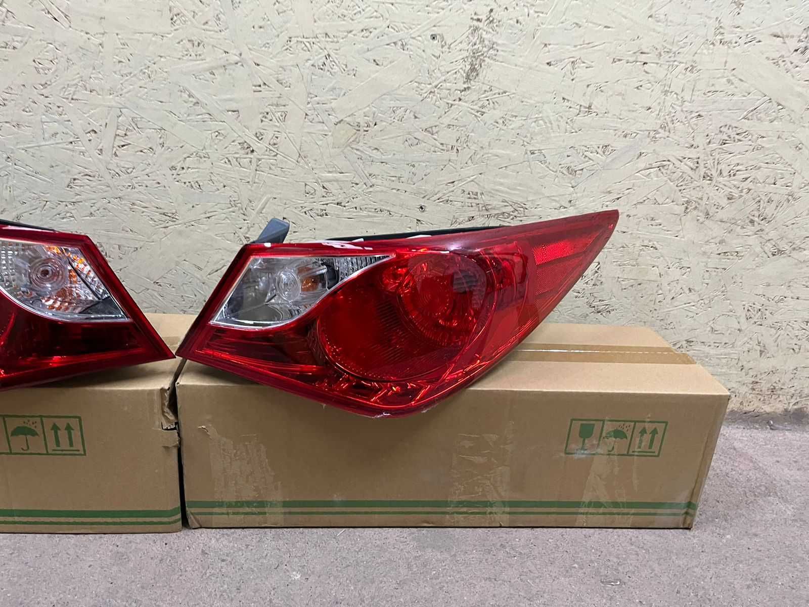 Фонарь HYUNDAI SONATA/I45 (YF) 2011\Хэндай Соната /I45 (YF) 2014