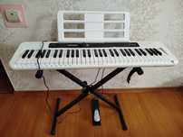 Продам синтезатор Casiotone CT-S200