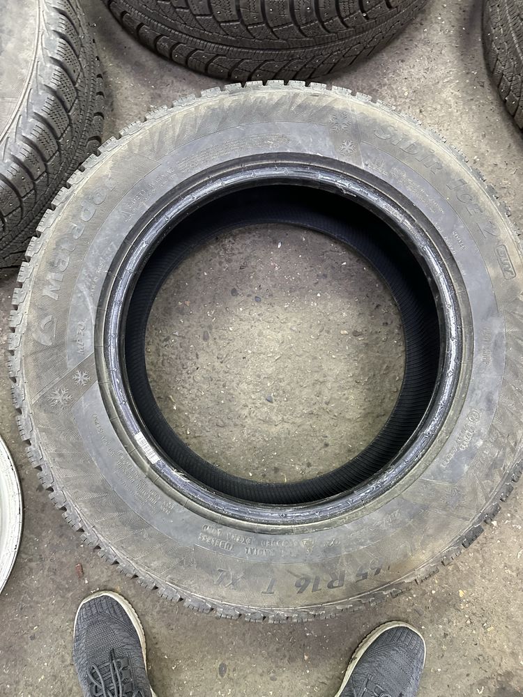 R16 215/65 4шт шины в комплекте